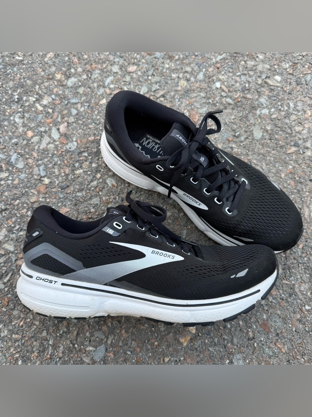 Brooks Ghost 15 Shoes Women's Size 9 Black White Running Sneakers 1203801B012